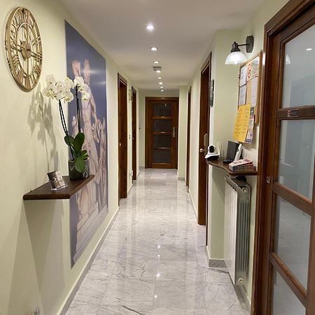 Guest House Laocoonte Рим Екстер'єр фото
