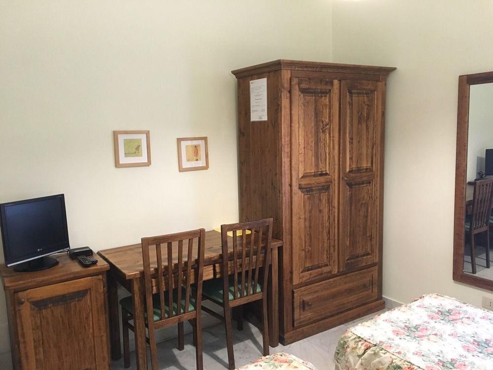 Guest House Laocoonte Рим Екстер'єр фото