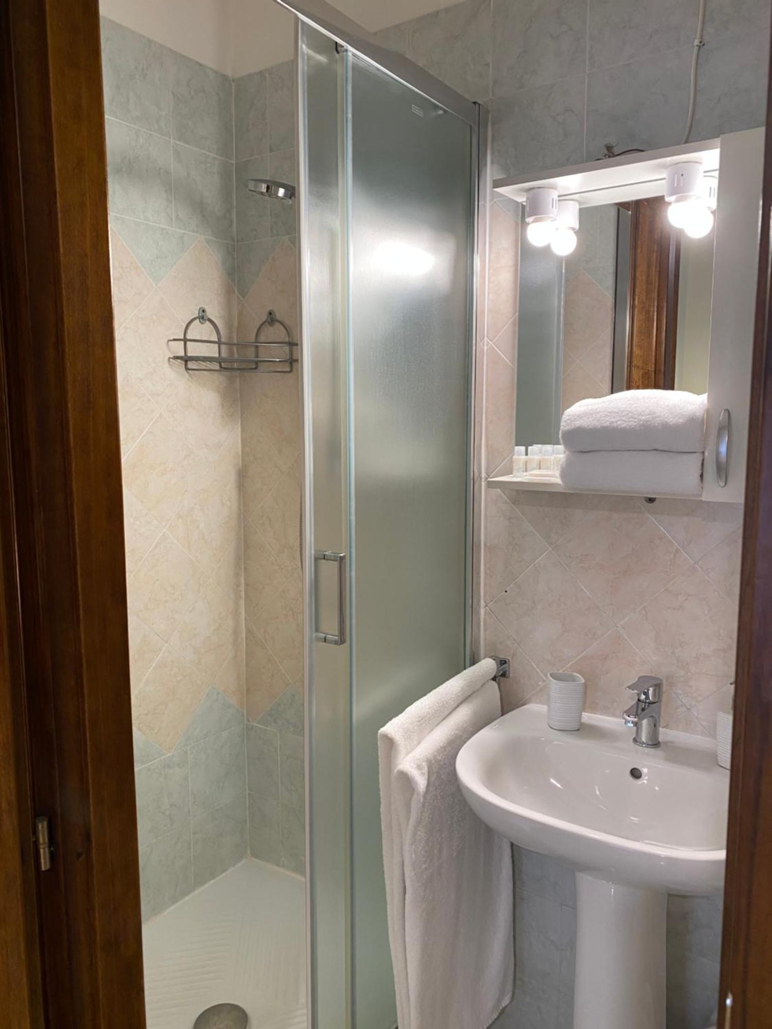 Guest House Laocoonte Рим Екстер'єр фото