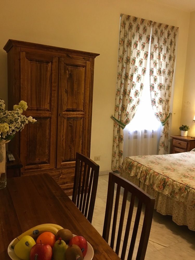 Guest House Laocoonte Рим Екстер'єр фото