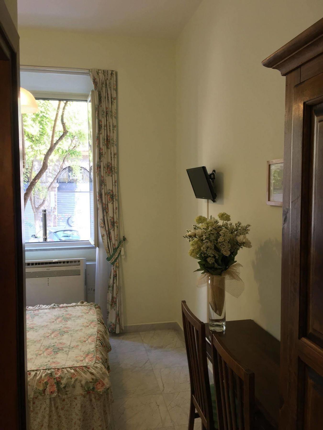 Guest House Laocoonte Рим Екстер'єр фото